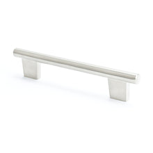 Load image into Gallery viewer, Berenson 128MM Round Bar Pull
