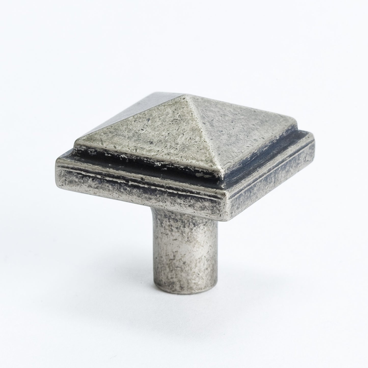 Berenson 1.18" Rhapsody Square Knob