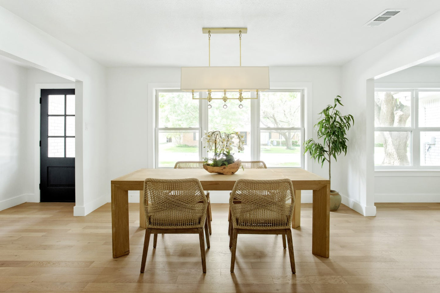 Crystorama 8109 Paxton 8 Light Linear Chandelier