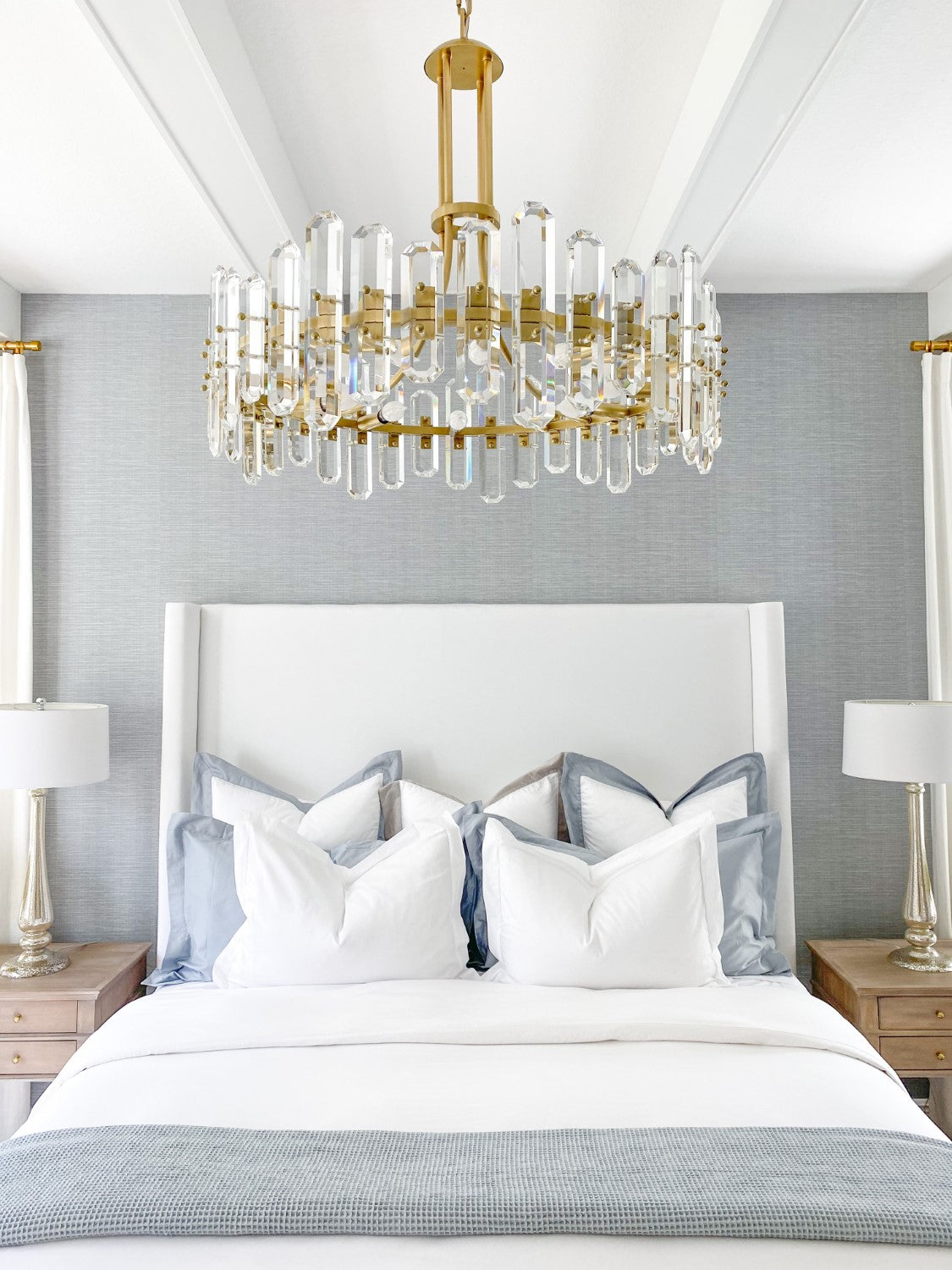 Crystorama BOL-8889 Bolton 12 Light Chandelier