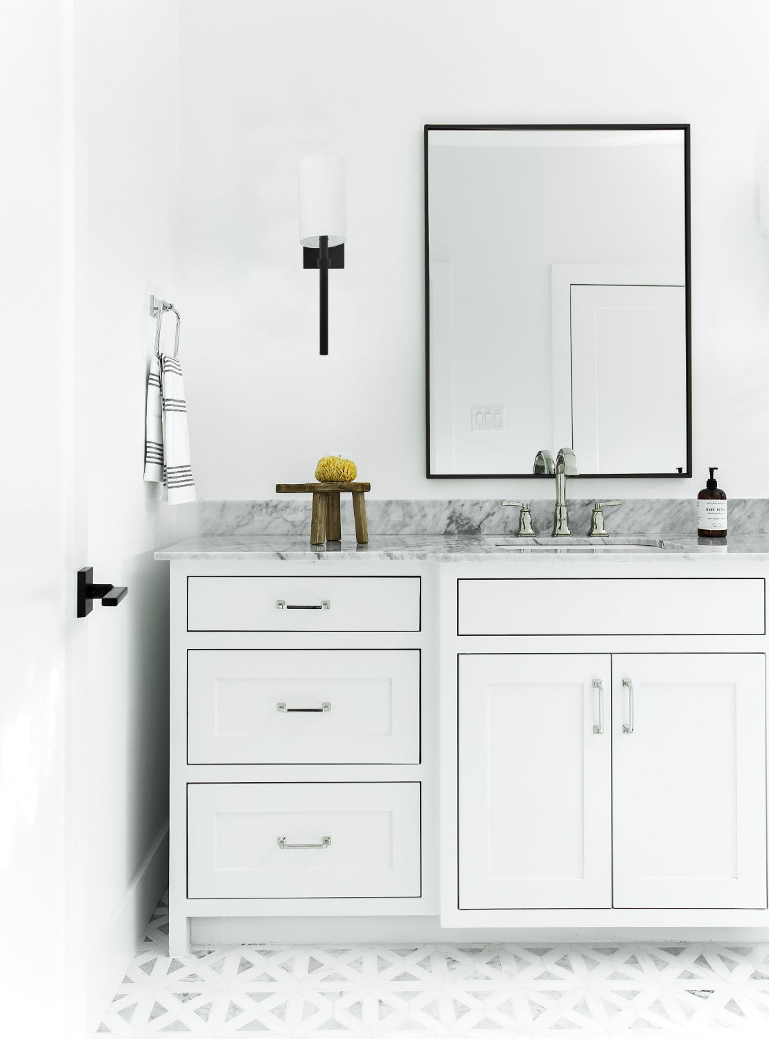 Crystorama BRO-451 Bromley 1 Light Antique Wall Mount