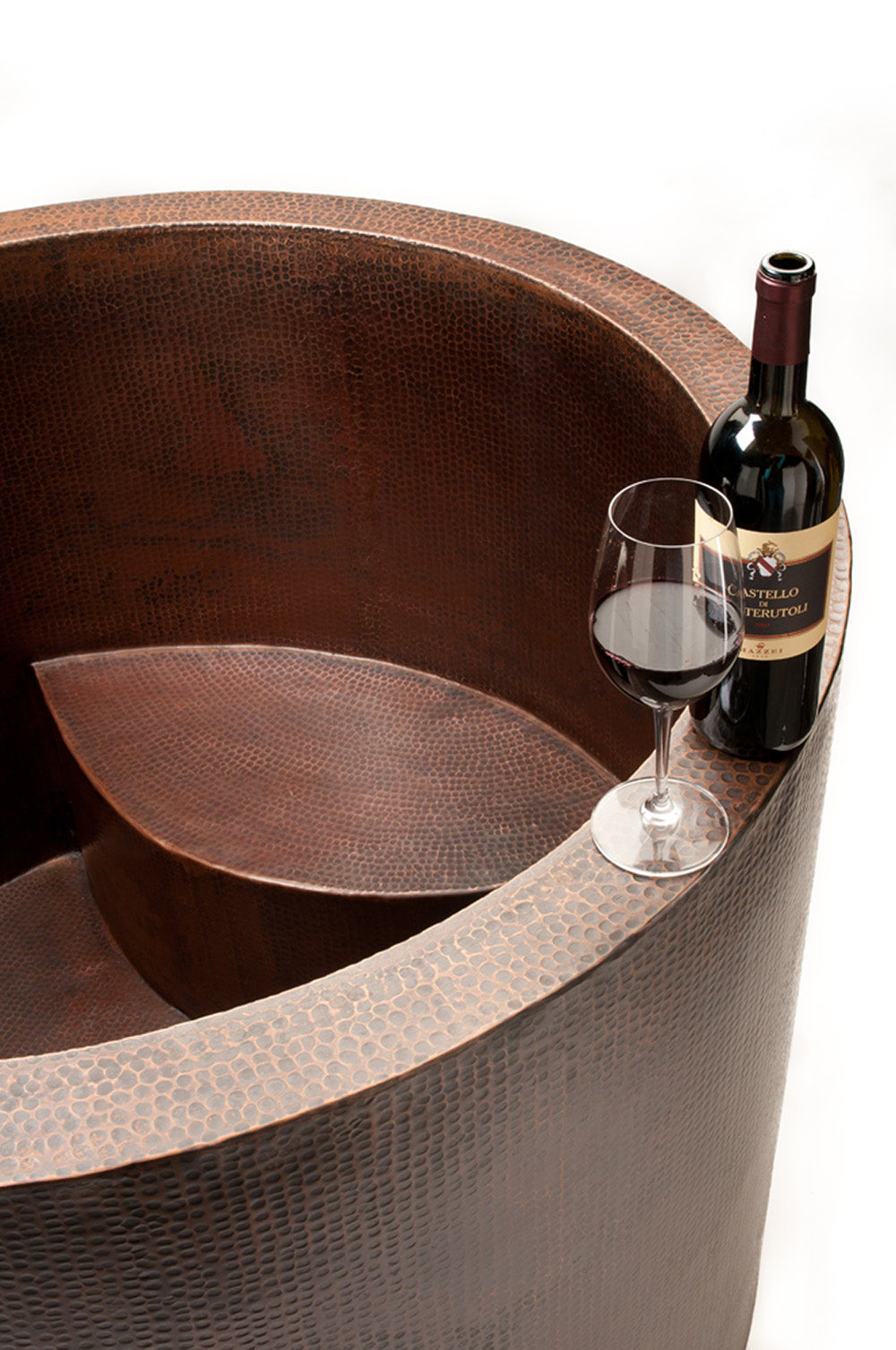 Premier Japanese Soaking Hammered Copper Tub  BTR45DB