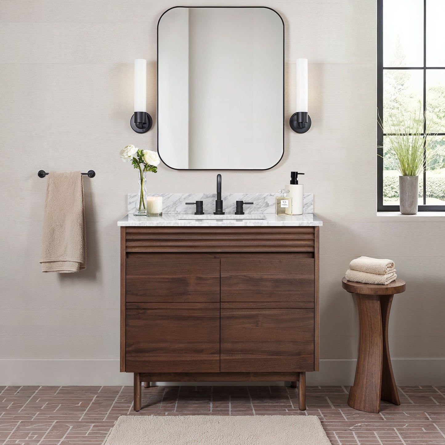 Avanity Carina Single Sink Bathroom Vanity with Top