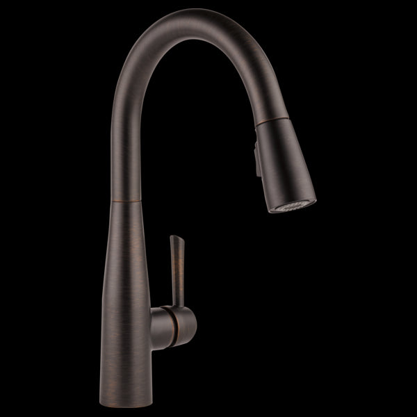 Delta 9113-DST Single Handle Pull-Down Kitchen Faucet