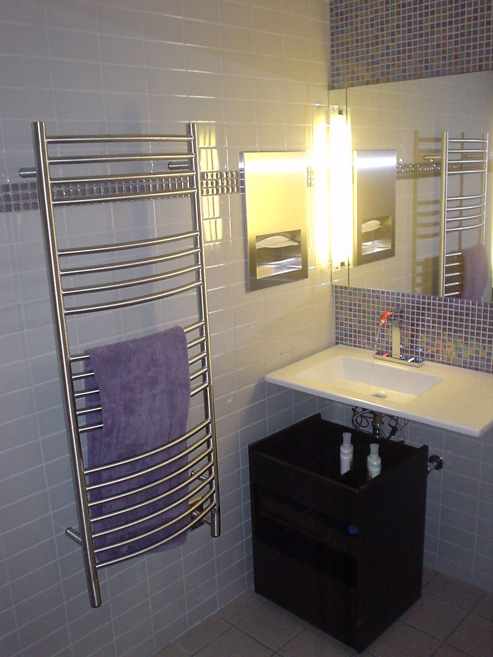 Amba DC Jeeves 20-1/2-Inch X 53-Inch Curved Towel Warmer - Parent