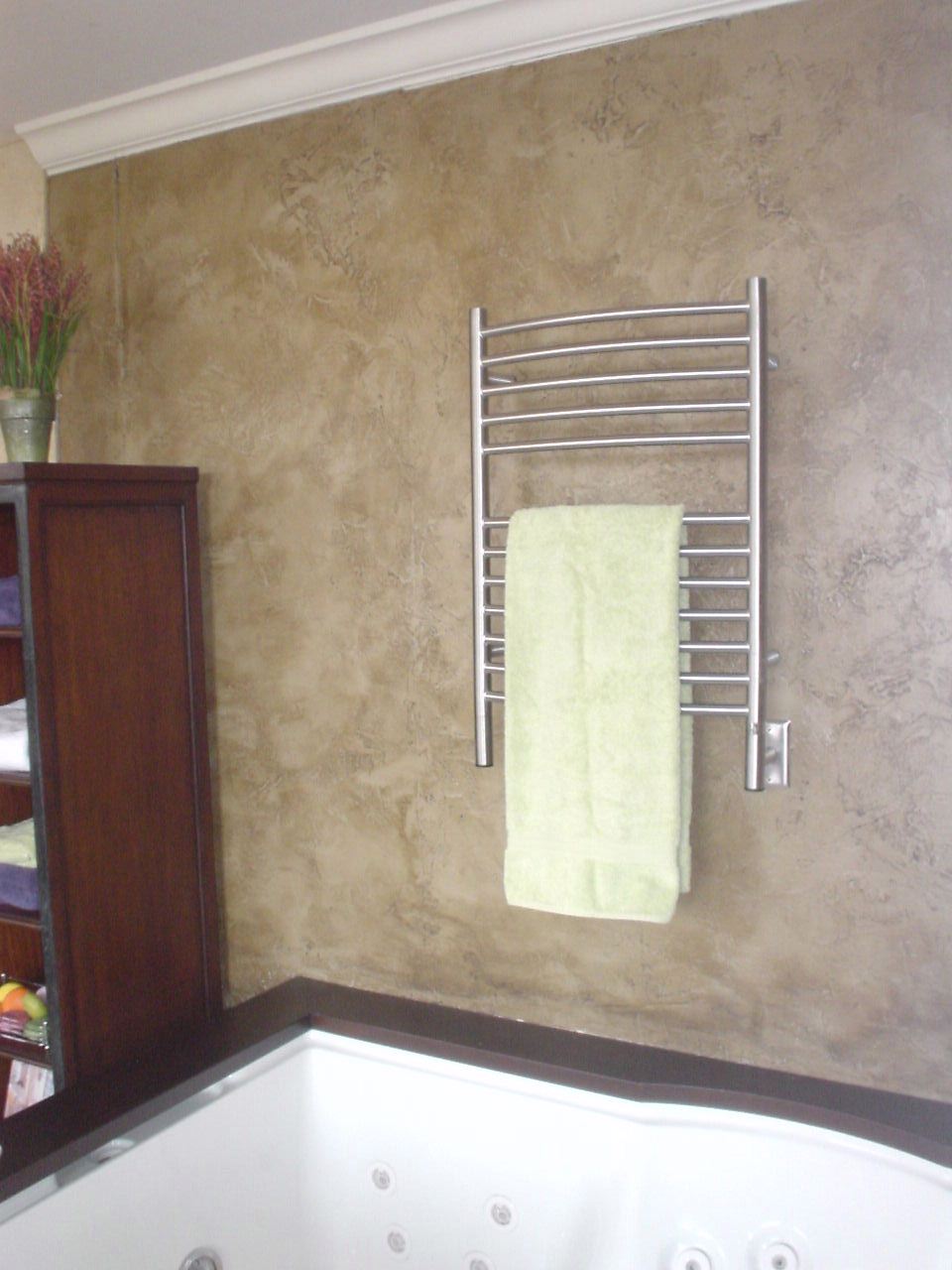 Amba EC Jeeves 20-1/2-Inch X 31-Inch Curved Towel Warmer - Parent