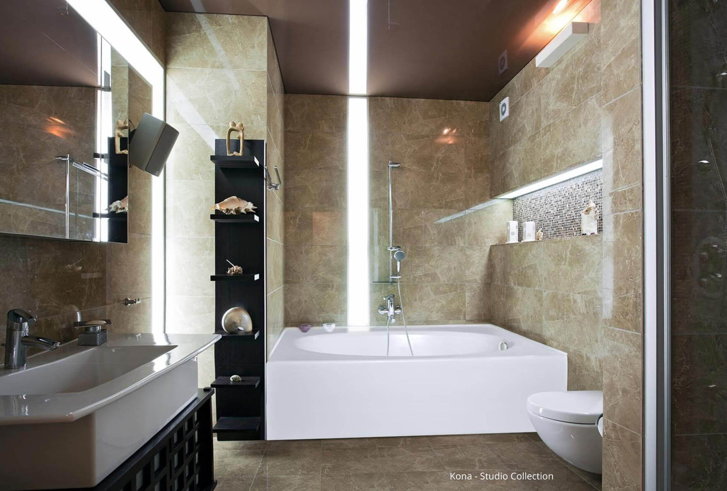 Hydro Systems Studio Collection KON6018GWP-RH Kona 60" x 42" x 18" Gel Coat Tub w/Whirlpool System - Right Hand