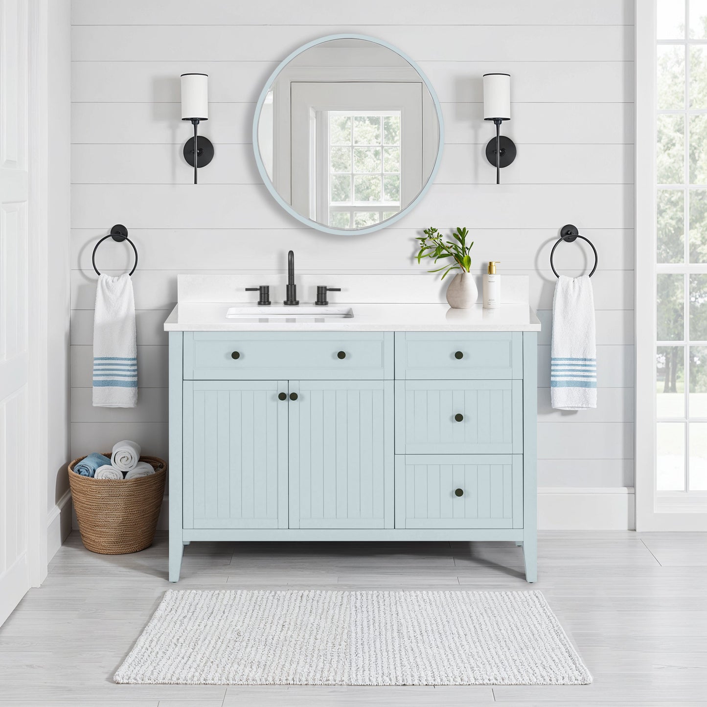 Avanity Layla Single Sink Bathroom Vanity with Top