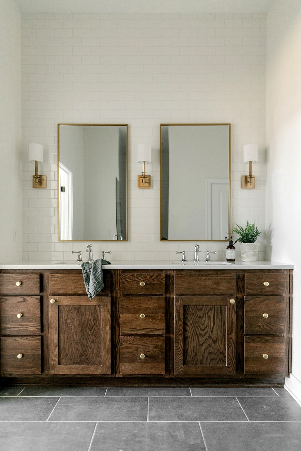 Crystorama LLO-481-AG Lloyd 1 Light Wall Mount - Aged Brass