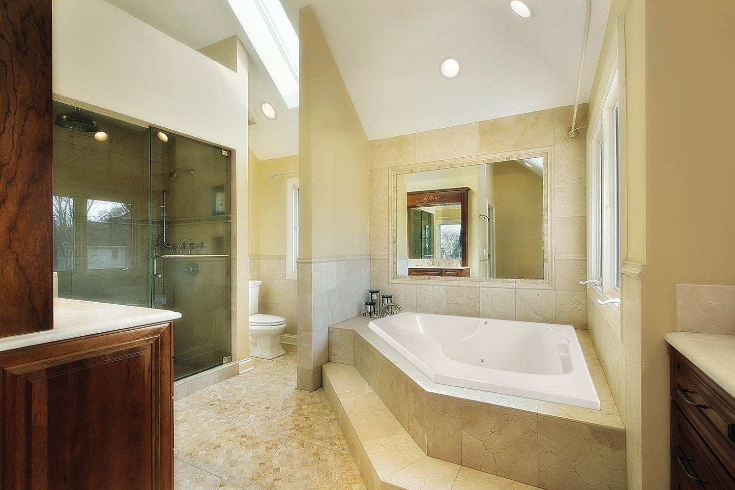 Hydro Systems LAR6060AWP Lara 60 X 60 Acrylic Whirlpool Jet Tub System - Parent