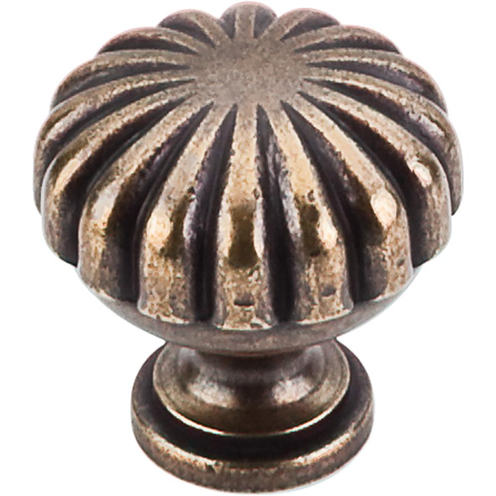 Top Knobs M1318 Melon Knob 1 1/4"