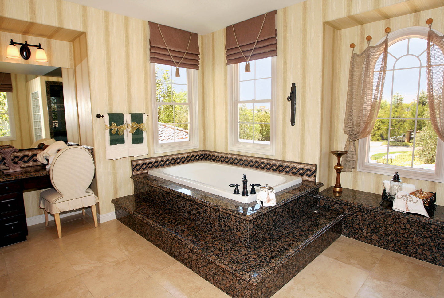 Hydro Systems RAC6636AWP Racrylichael 66 X 36 Acrylic Whirlpool Jet Tub System - Parent