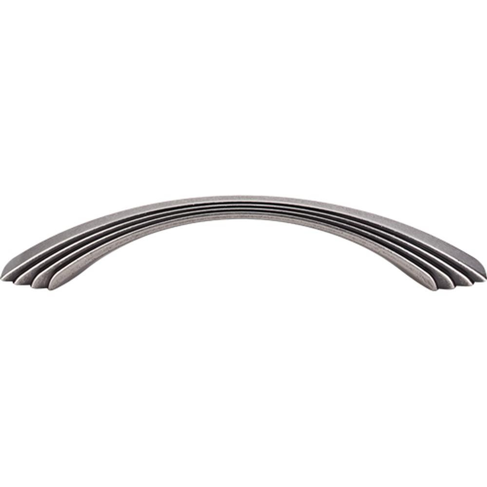 Top Knobs Sydney Flair Pull Center to Center